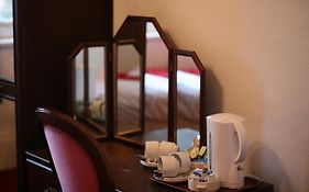 Highlands Hotel And Bar